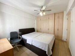 Blk 240 Gombak Gardens (Bukit Batok), HDB 3 Rooms #563942031